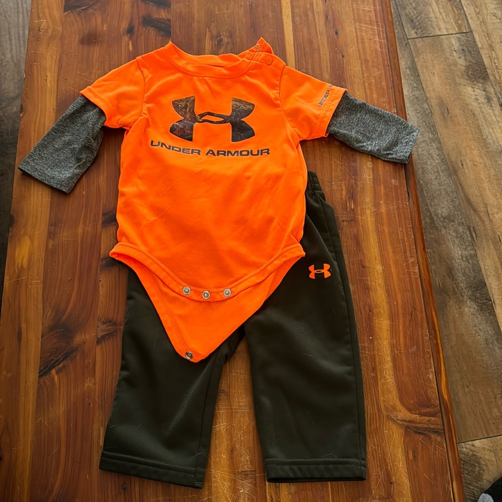 Baby Under Armour set